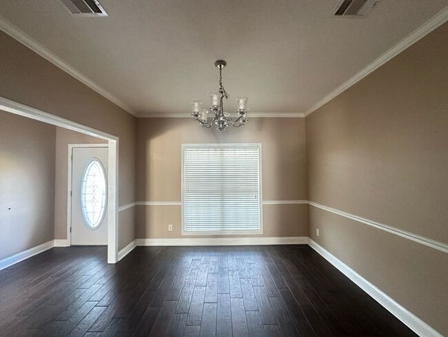 Building Photo - 2910 Buckeye Dr
