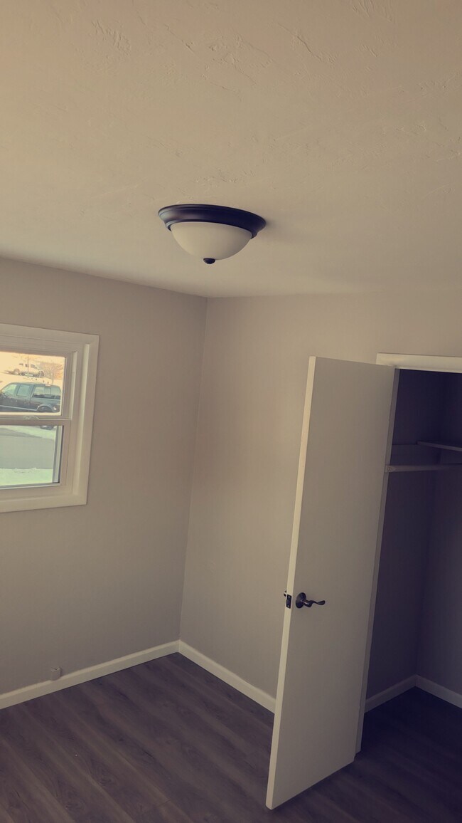 Building Photo - 210 South St