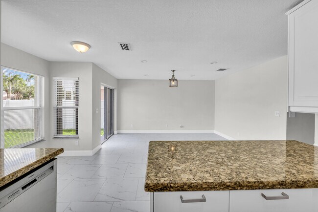 Building Photo - 491 SW 182nd Way