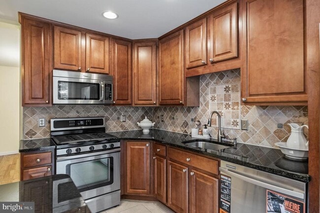 Building Photo - 177 La Costa Dr