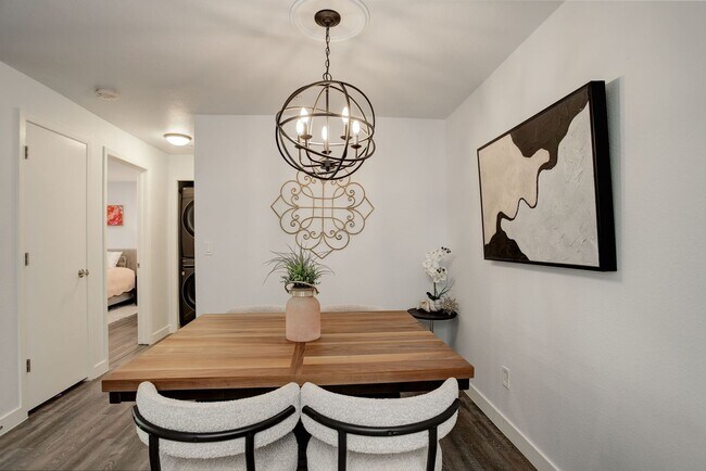 Building Photo - Modern 1BR | Prime Boulder + Gold Run Perks