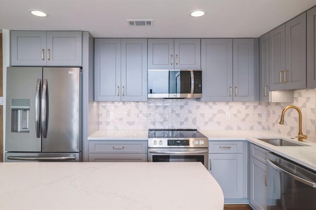 Building Photo - 1801 Lavaca St