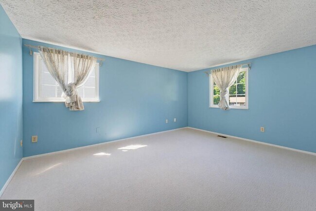 Building Photo - 8467 Magic Tree Ct