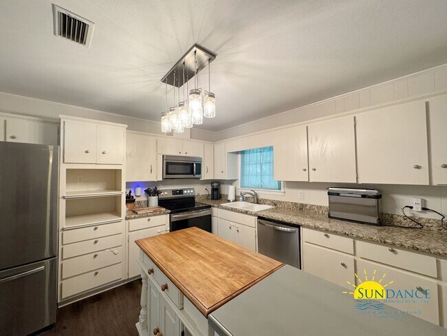 Building Photo - Updated 3-Bedroom Home in Fort Walton Beach!