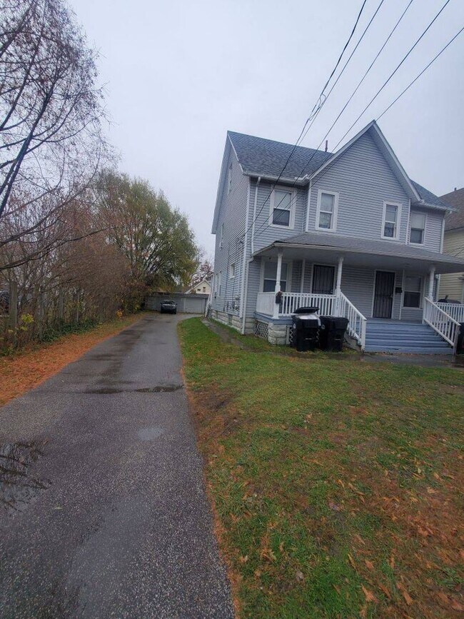 Building Photo - 4239-4241 W 24th St