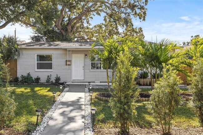 Primary Photo - 4350 1st Ave S