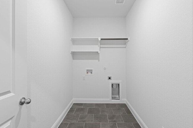 Building Photo - 2405 Peebles Ln