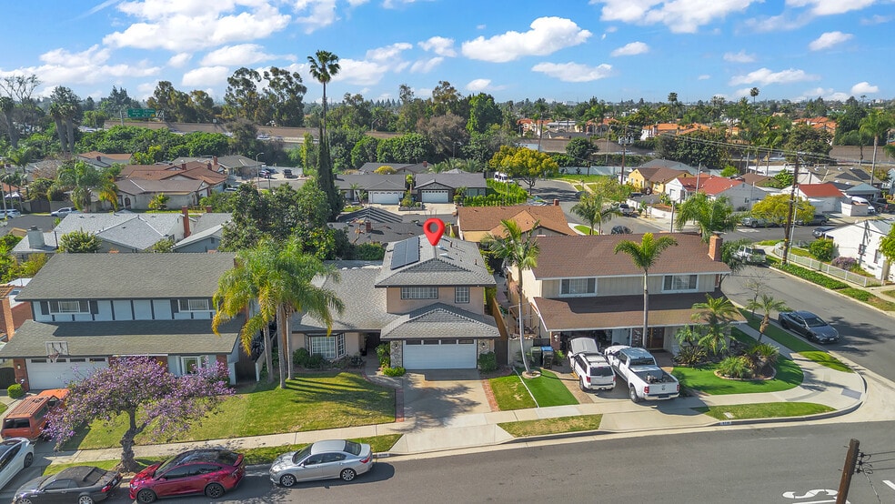 Building Photo - 9720 Blandwood Rd