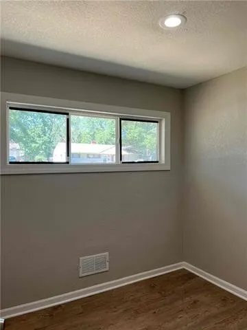 Building Photo - 11117 Bristol Terrace