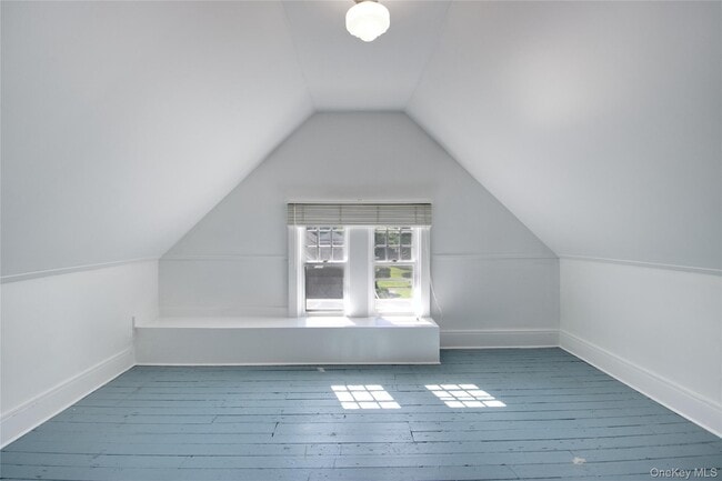 Building Photo - 92 6th St