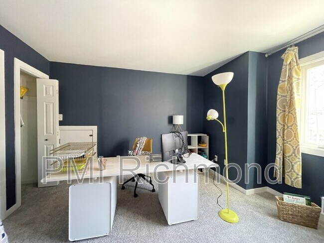 Building Photo - 4601 Winterset Pl