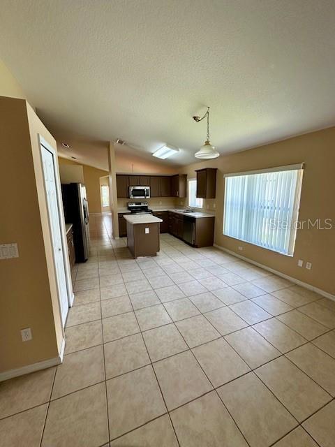 Building Photo - 5118 Hook Hollow Cir