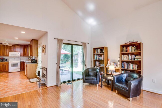 Building Photo - 10108 Quayle Ct