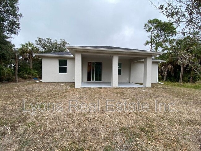 Building Photo - 2635 Starview Ave