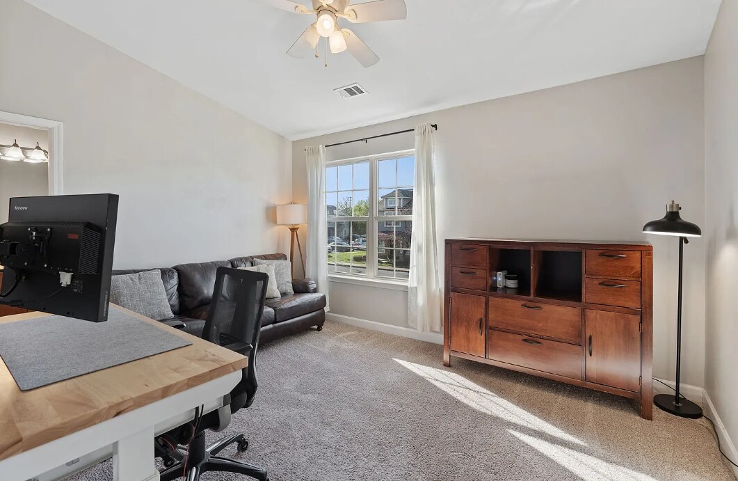 Building Photo - 5433 Perlou Ln