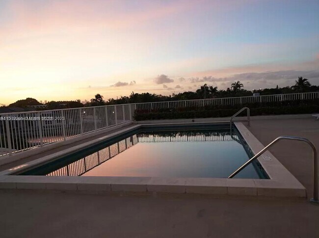 Building Photo - 2829 Indian Creek Dr