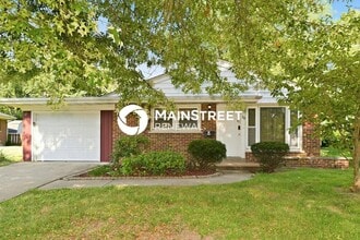 Building Photo - 3 Bedroom Pet-Friendly Home in Florissant, MO with Main Street Renewal