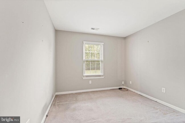 Building Photo - 509 Cascade Ct