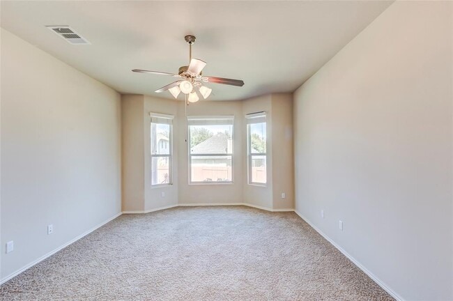Building Photo - 1604 Greenside Dr