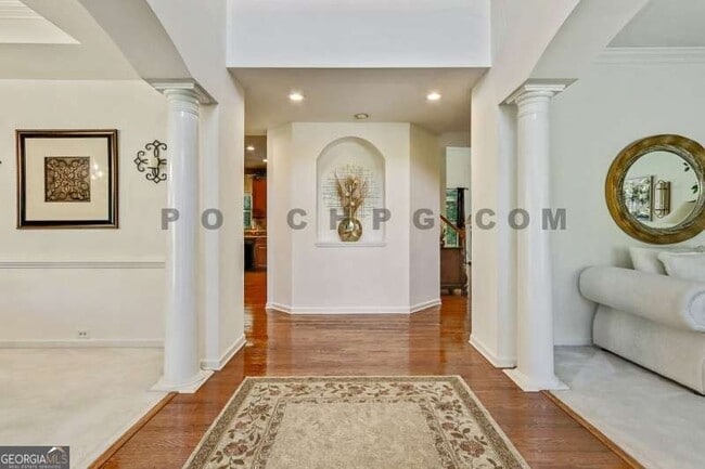 Building Photo - 3210 Kittiwake Cir