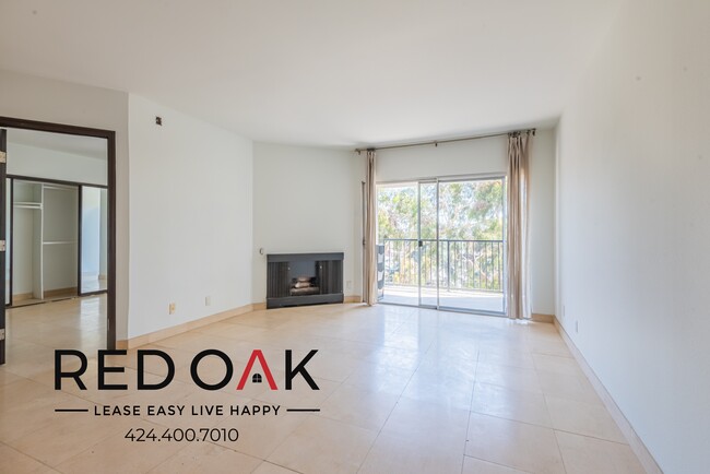 Building Photo - Outstanding One Bedroom with Private Balco...