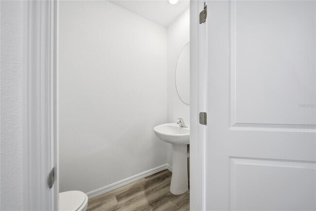 Building Photo - 2480 Riversong Ldg Ln