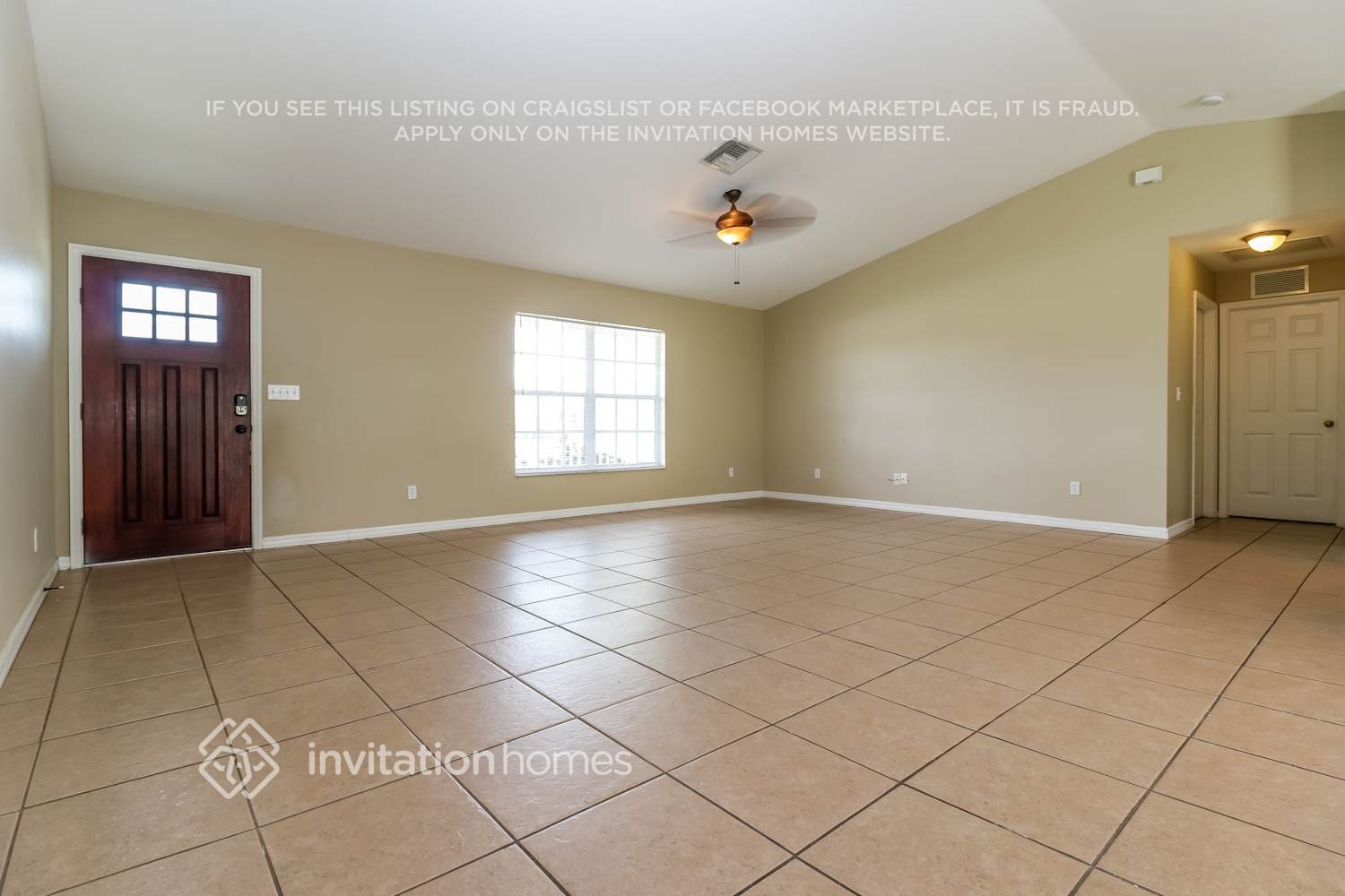 Building Photo - 3322 Oasis Blvd