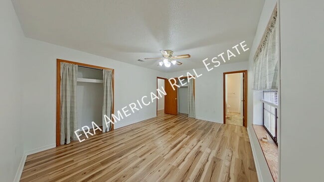 Building Photo - 101 Drewson Dr