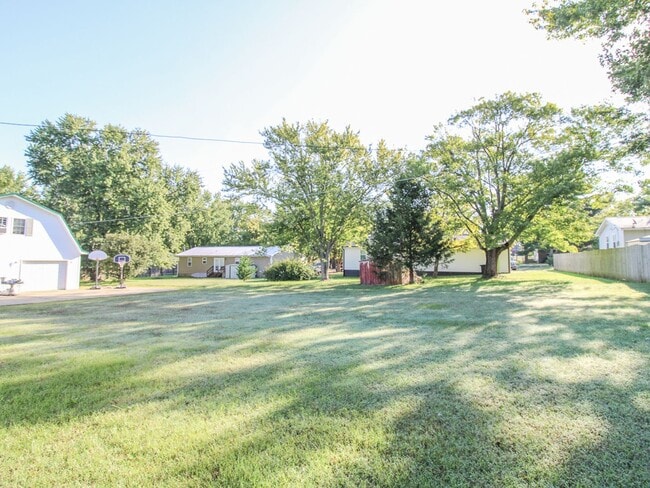 Building Photo - FREE MONTH RENT! Ardmore School District!