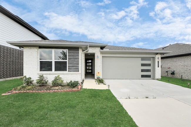 Building Photo - 7007 Fleetwood Crescent Wy