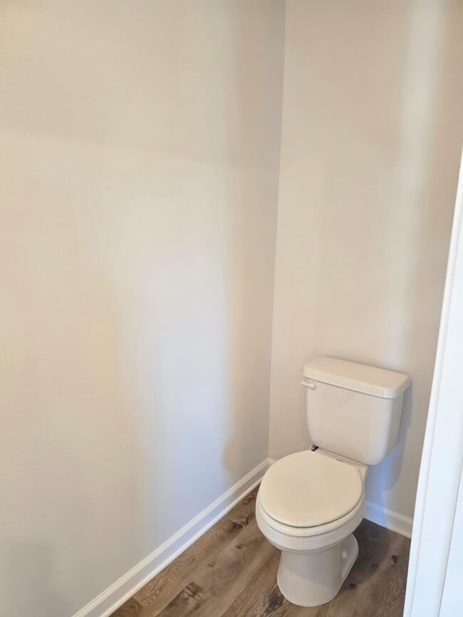 Building Photo - 190 Turpentine Dr