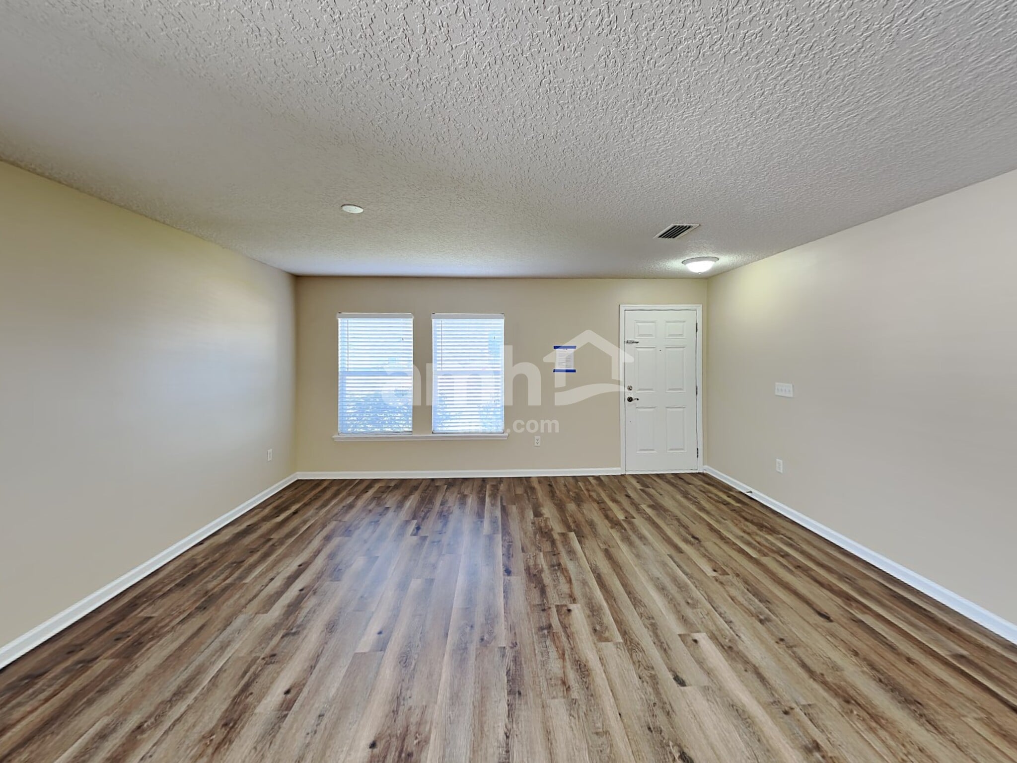 Building Photo - 11501 Brian Lakes Dr N