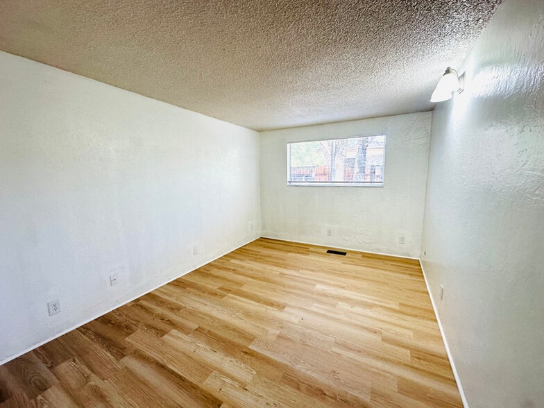 Building Photo - 1662 Gault Way