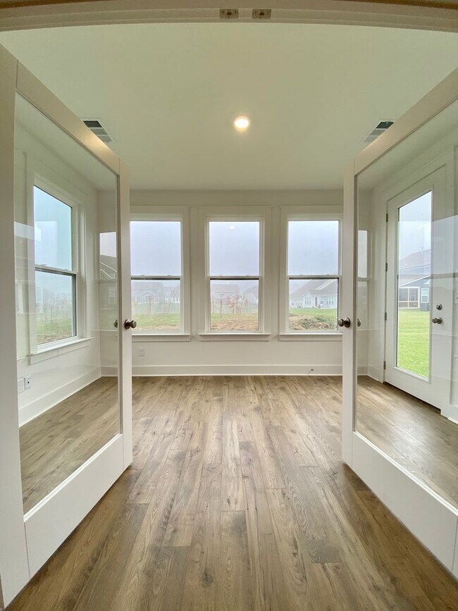 Building Photo - Brand-New Home for Lease in Desirable Spri...