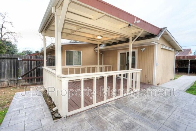 Building Photo - 2000 Belcot Rd