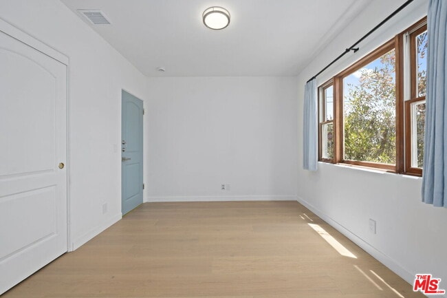 Building Photo - 10503 Tennessee Ave