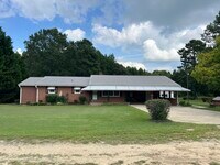 Building Photo - 217 Peony Ln