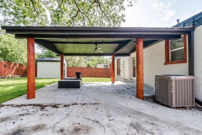 Building Photo - Luxury remodel in NW Oklahoma City
