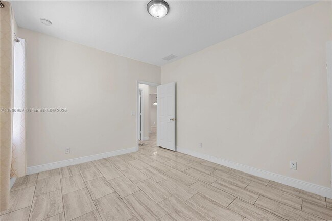 Building Photo - 1273 Scarlet Oak Cir