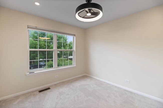 Building Photo - 3057 Serenity Ln