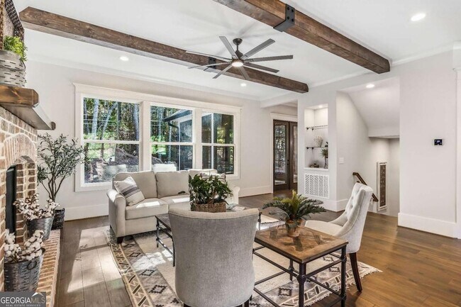 Building Photo - 6 Whisper Pl