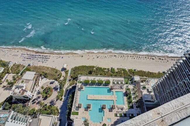 Building Photo - 1800 S Ocean Dr