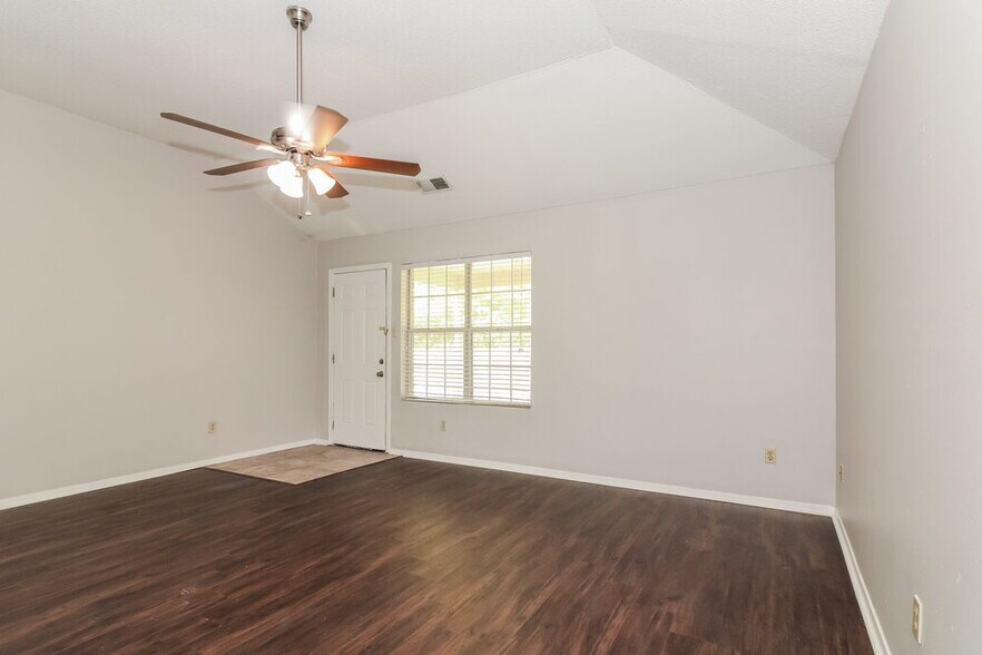 Building Photo - 3946 Keynon Dr