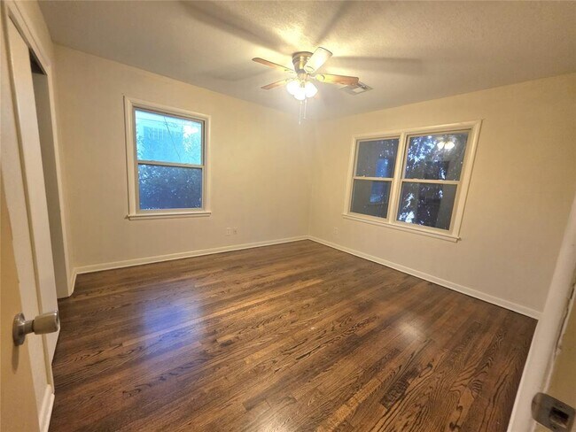 Building Photo - 3701 NW 59th St