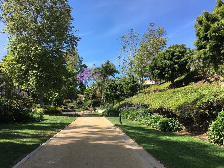 Path to private park - 7565 Charmant Dr
