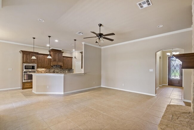 Building Photo - 2509 Kimbolton Dr