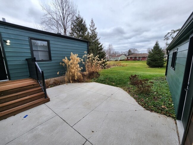 Building Photo - Beautiful 3-bedroom, 2-bathroom home in Be...