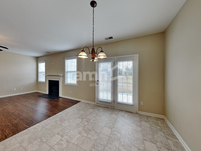 Building Photo - 109 Morrocroft Ln