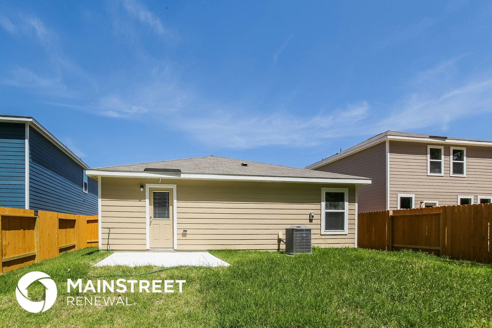 Building Photo - 23075 Bellini Dr