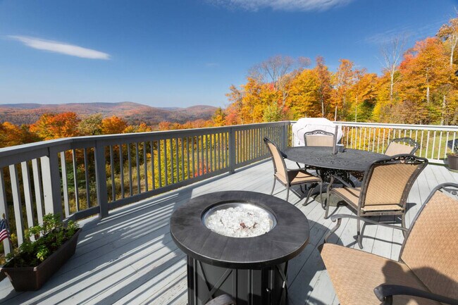 Building Photo - 74 Harvest Ln